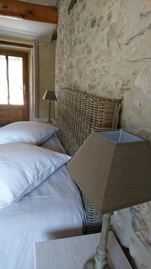 Bed and Breakfast Mas De La Lance Roche-Saint-Secret Экстерьер фото